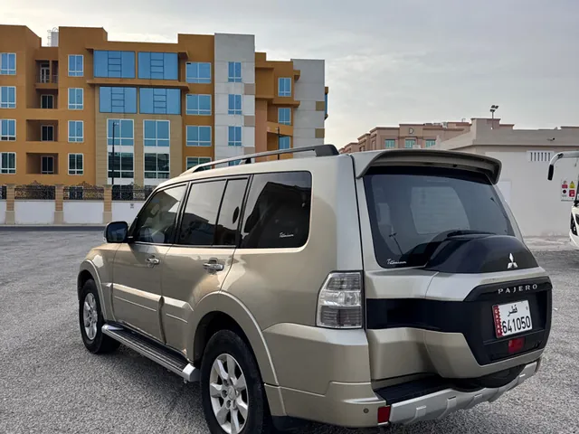Photo of 2015 Mitsubishi Pajero GLS