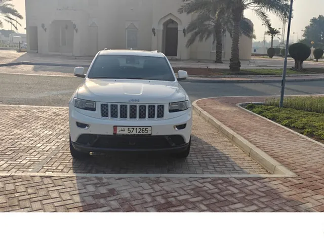 صورة 2014 جيب شيروكي Limited