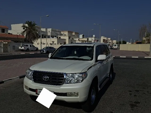صورة 2009 تويوتا لاند كروزر GX