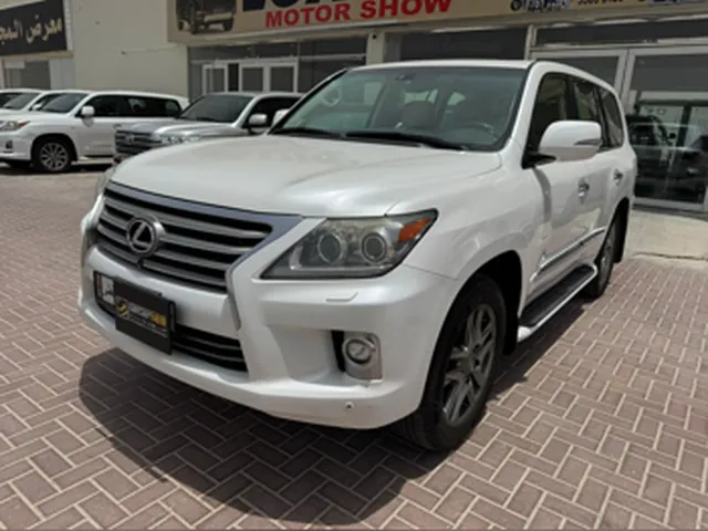 صورة 2014 لكزس LX 570