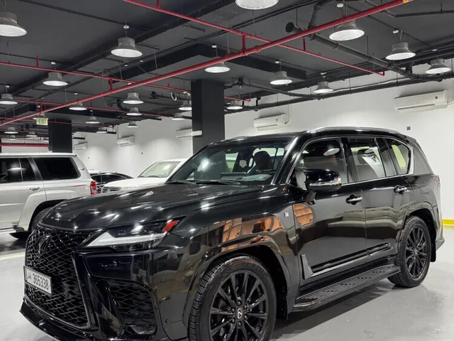 صورة 2024 لكزس LX 600 اف سبورت