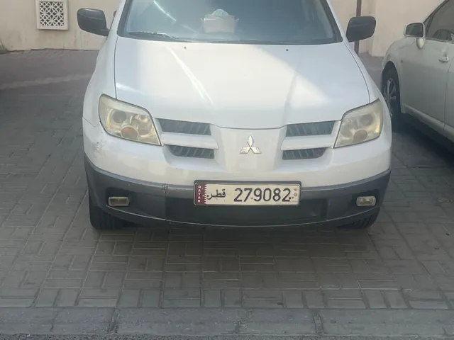 Photo of 2005 Mitsubishi Outlander