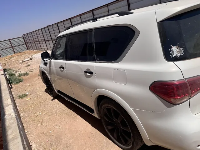 Photo of 2011 Infiniti QX56