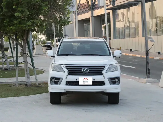 Photo of 2013 Lexus LX 570 S