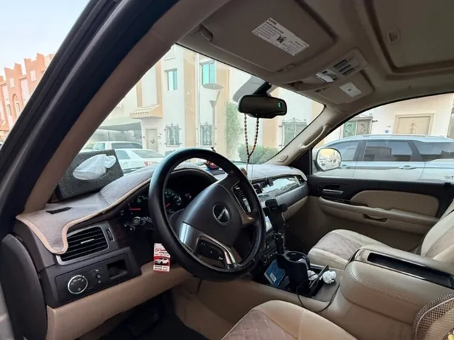 Photo of 2007 GMC Yukon Denali