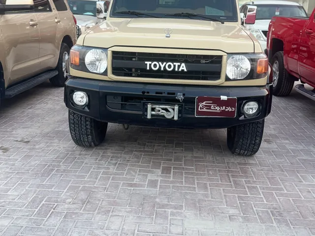 صورة 2022 تويوتا لاند كروزر LX