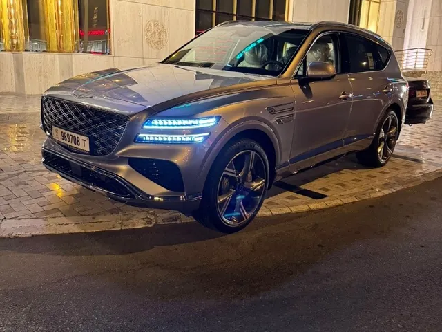 Photo of 2025 Genesis GV80