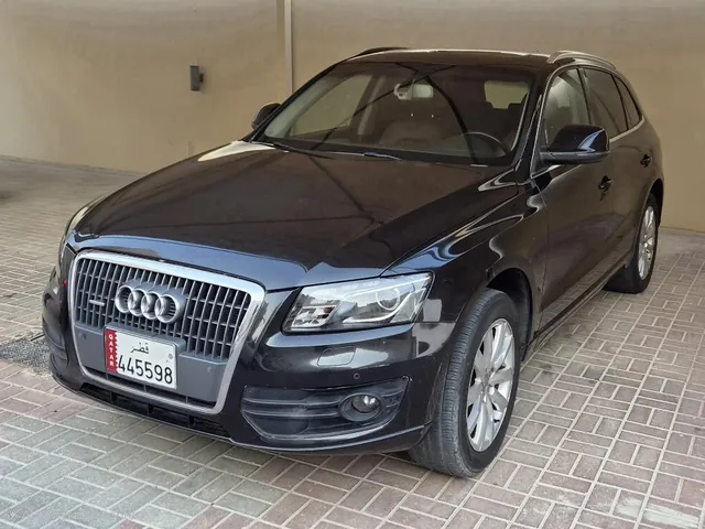 Photo of 2010 Audi Q5 2.0T Quattro
