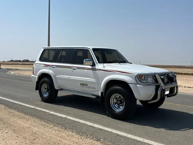 Photo of 1998 Nissan Patrol Super Safari