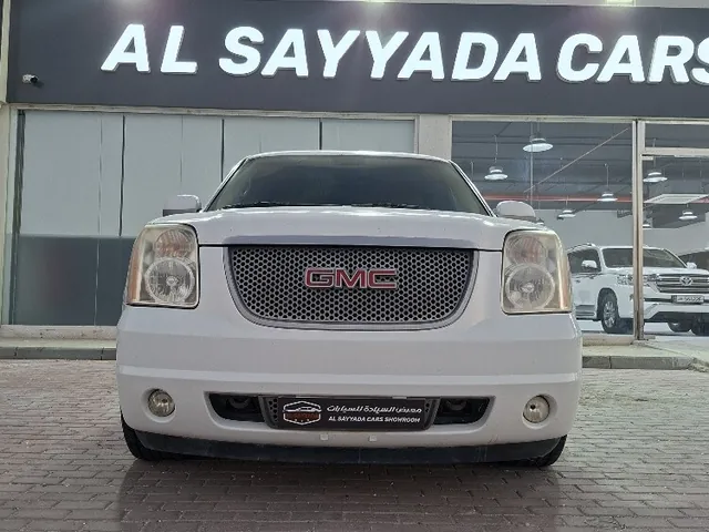 Photo of 2009 GMC Yukon Denali
