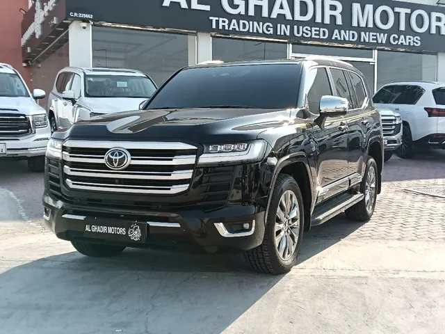 صورة 2026 تويوتا لاند كروزر VXR