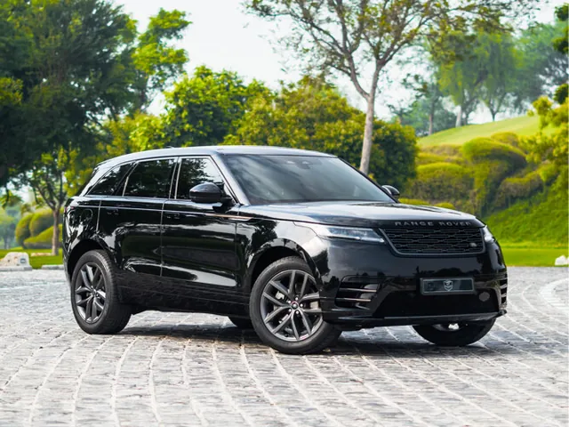 Photo of 2024 Range Rover Velar R-Dynamic HSE