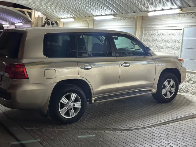 Photo of 2012 Toyota Land Cruiser VXR