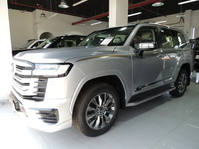 Photo of 2023 Toyota Land Cruiser VX