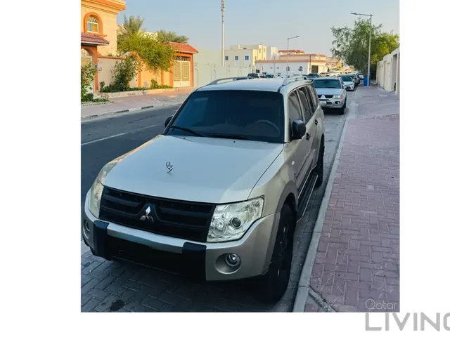Photo of 2010 Mitsubishi Pajero 3.5