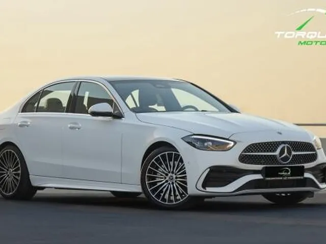صورة 2026 مرسيدس-بنز C 200