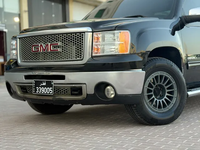 Photo of 2010 GMC Sierra 1500