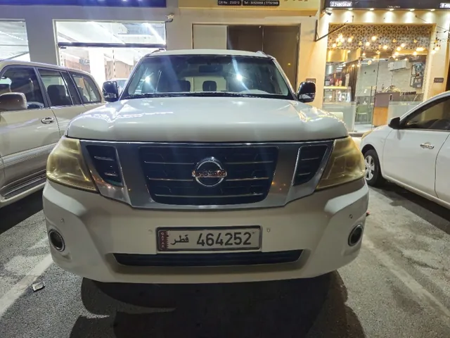 صورة 2011 نيسان باترول SE