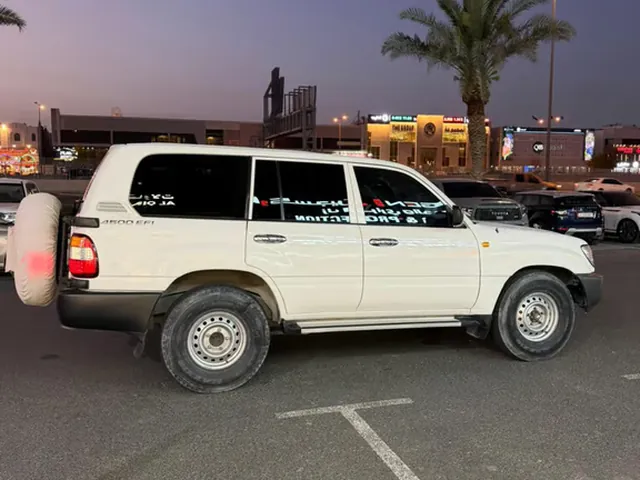 Photo of 2006 Toyota Land Cruiser