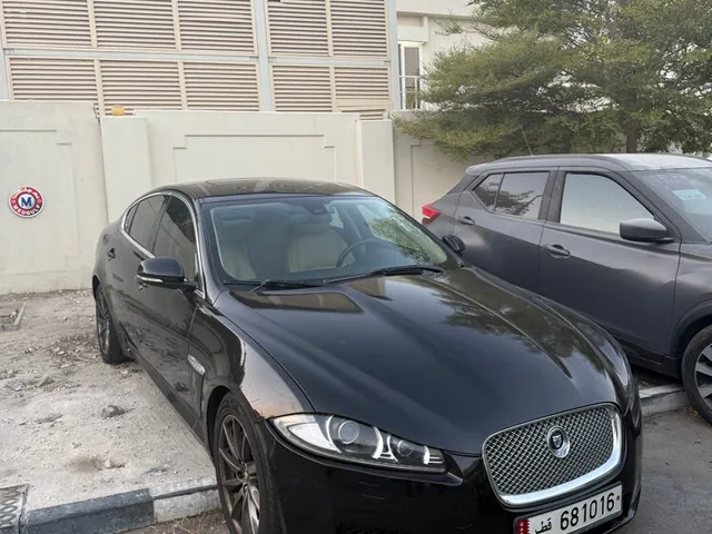 Photo of 2012 Jaguar XF V8