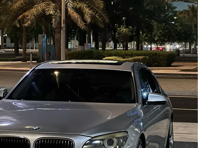Photo of 2009 BMW 7-Series 740Li
