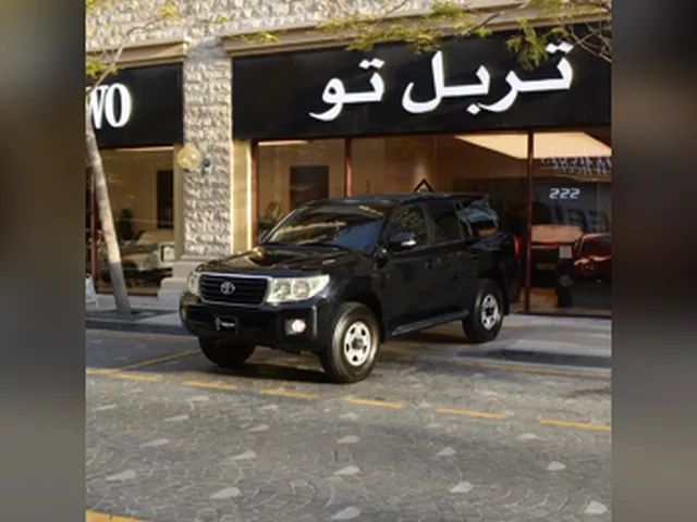 Photo of 2013 Toyota Land Cruiser G