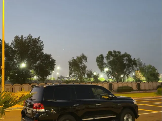Photo of 2018 Toyota Land Cruiser VXR