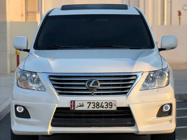 صورة 2011 لكزس LX 570