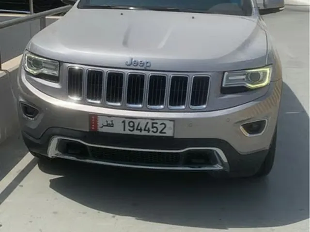 صورة 2015 جيب شيروكي Limited