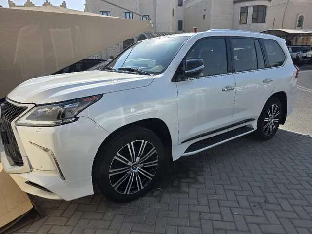Photo of 2016 Lexus LX 570 S