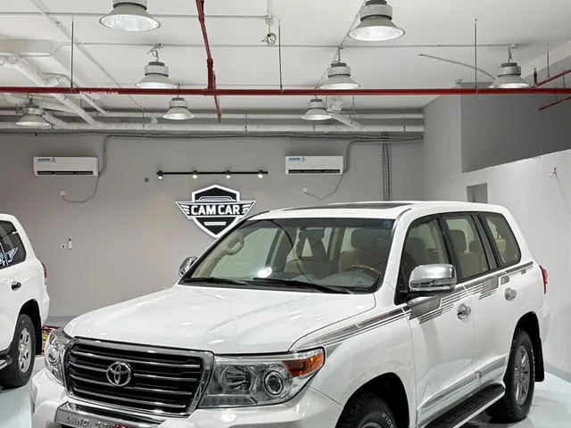 Photo of 2014 Toyota Land Cruiser GXR
