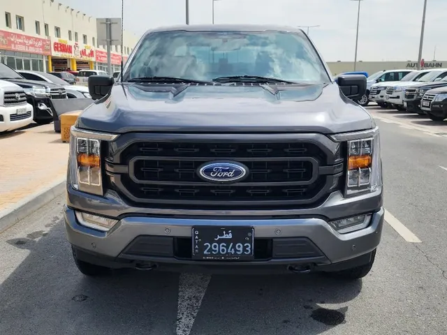 صورة 2023 فورد F-150 XLT