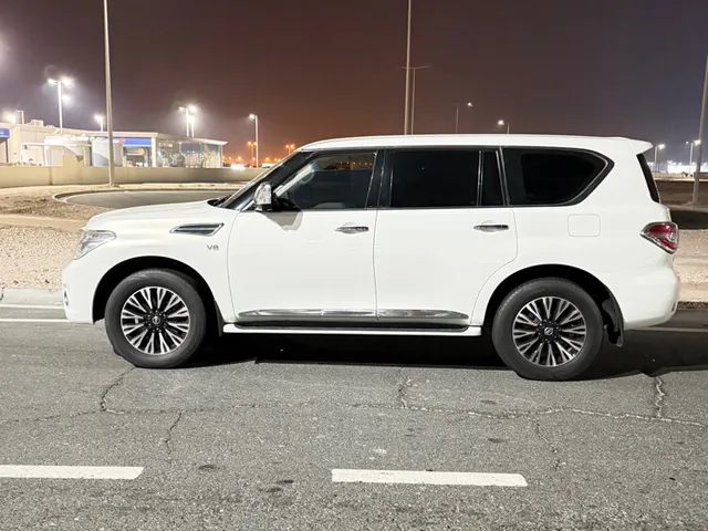 Photo of 2013 Nissan Patrol LE