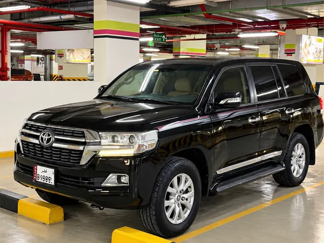 Photo of 2018 Toyota Land Cruiser GXR