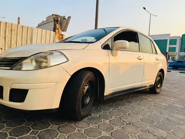 Photo of 2011 Nissan Tiida
