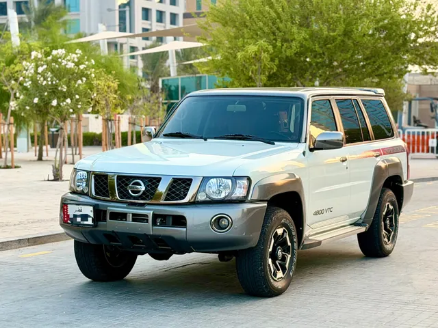 صورة 2021 نيسان باترول سوبر سفاري