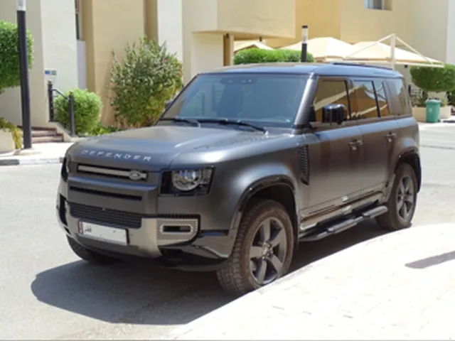 Photo of 2025 Land Rover Defender 110 X-Dynamic SE