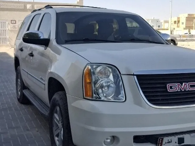 صورة 2011 جي إم سي يوكون SLT