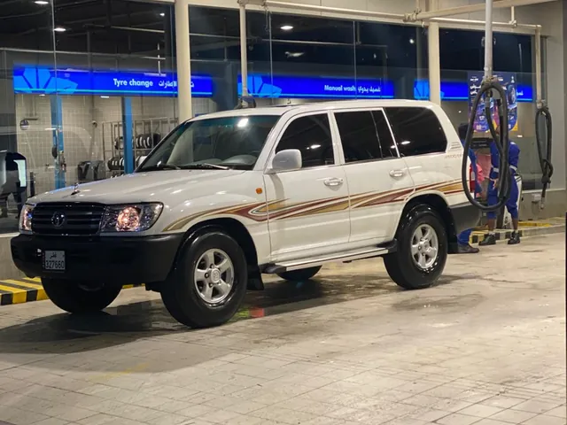 Photo of 2003 Toyota Land Cruiser GX