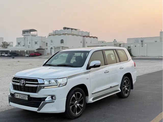 Photo of 2017 Toyota Land Cruiser VXR