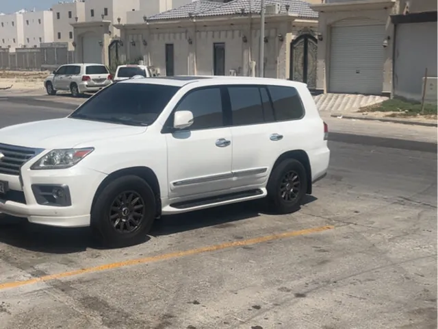 Photo of 2009 Lexus LX 570