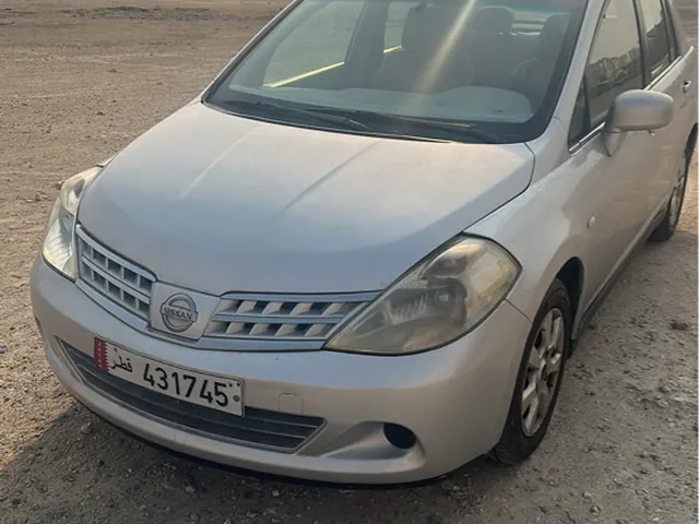 Photo of 2010 Nissan Tiida