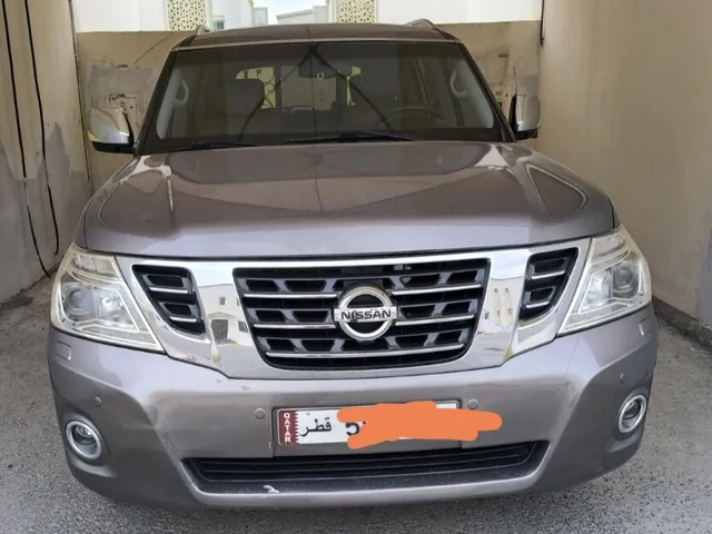 صورة 2014 نيسان باترول بلاتينيوم