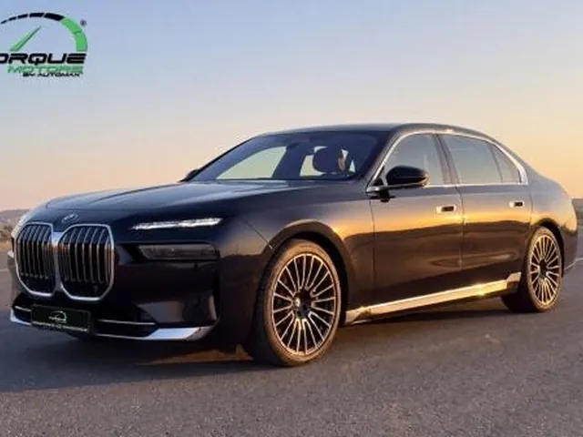 Photo of 2026 BMW 7-Series 740i