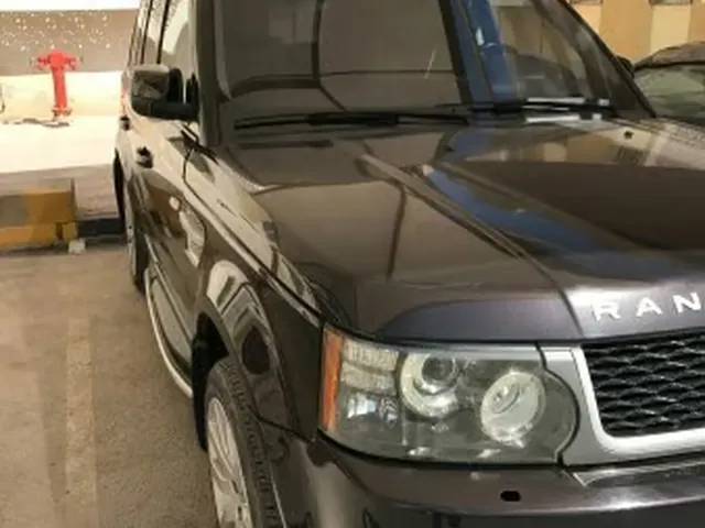 Photo of 2012 Range Rover Sport