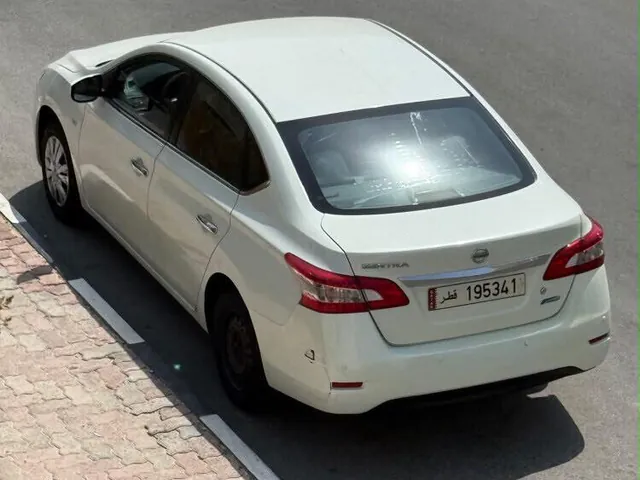 صورة 2014 نيسان سنترا