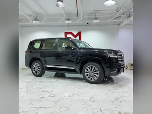 Photo of 2026 Toyota Land Cruiser GXR