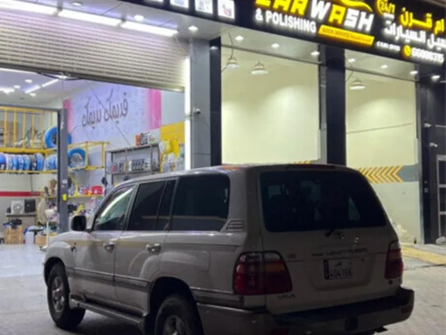 صورة 2002 تويوتا لاند كروزر VXR