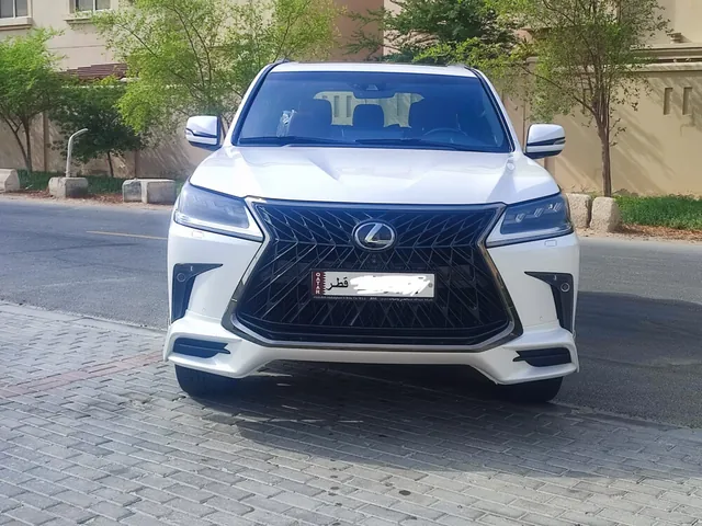 Photo of 2019 Lexus LX 570 Black Edition