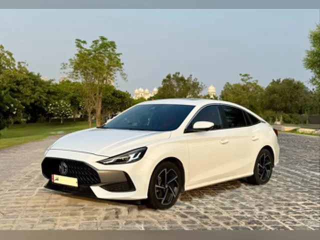 صورة 2022 إم جي GT